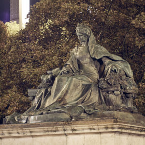 エリザベート王妃 （1837-1898） 60mm f/8 3.2sec ISO-200