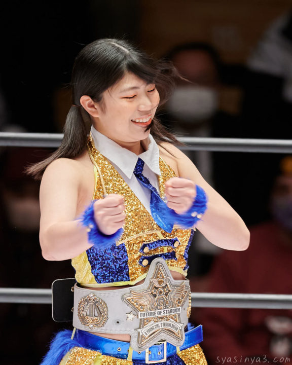 1/500秒 腕はブレるが顔は静止(スターダム)